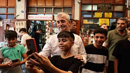 Başkan Tahmazoğlu esnaf ve vatandaşlarla bir araya geliyor