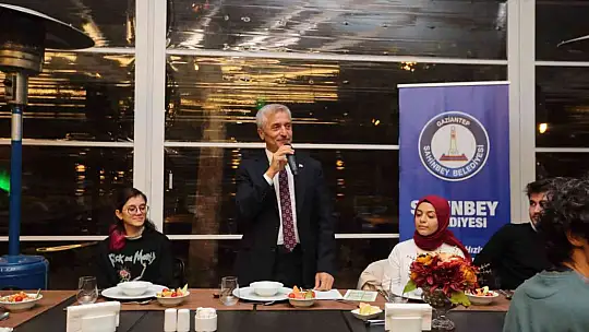 Başkan Tahmazoğlu İstanbul'da ve Ankara'da Şahinbeyli öğrencilerle bir araya geldi