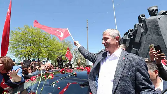Başkan Tahmazoğlu TOGG'u test etti