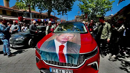 Başkan Tahmazoğlu TOGG'u test etti