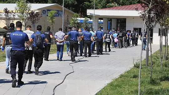 Bataklık Operasyonu şüphelileri adliyeye sevk edildi