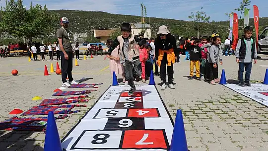 Bayramın coşkusu, Şehitkamil'in en ücra noktasına kadar taşındı