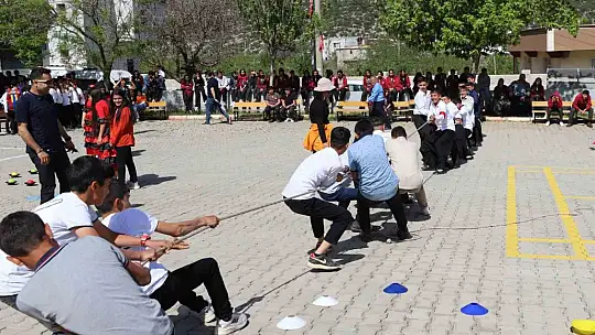 Bayramın coşkusu, Şehitkamil'in en ücra noktasına kadar taşındı