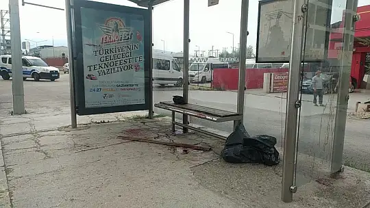 Belediye otobüsünde maske kavgasında kan aktı