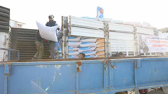 Besicilere yüzde 100 hibeyle 375 ton yem desteği