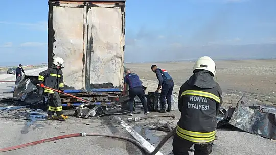 Beyaz eşya yüklü tır alev alev yandı