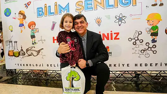 Bilim şenliğine yoğun ilgi