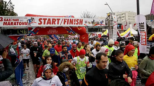 Bin 300 profesyonel sporcu Gazi Yarı Maratonu'nda ter dökecek
