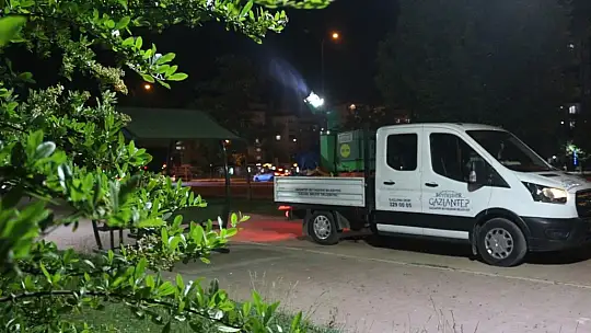Bin 500 kişilik ekip Gaziantep'i tepeden tırnağa ilaçlıyor