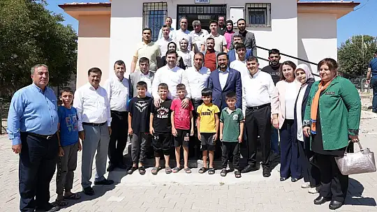 Bozatlı ve Fadıloğlu, kırsal mahallede vatandaşlarla bir araya geldi
