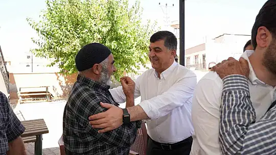 Bozatlı ve Fadıloğlu, kırsal mahallede vatandaşlarla bir araya geldi