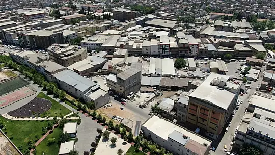 Gazintep'in Nizip Caddesi ayakkabı terlik üretiminde Çin'e kafa tutuyor