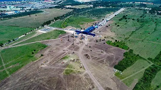 Türkiye'nin otomobili TOGG'un temelinin atılmasına artık saatler kaldı.