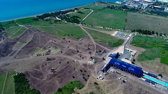 Türkiye'nin otomobili TOGG'un temelinin atılmasına artık saatler kaldı.