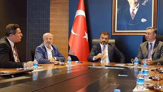 Büyükelçi Sapiyev'den hububatçılara Kazakistan'a yatırım çağrısı
