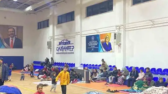 Büyükşehir, deprem sonrası yaklaşık 8 bin depremzedeye yuva oldu