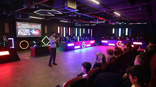 Büyükşehir, E-Spor alanında bir ilki gerçekleştiriyor
