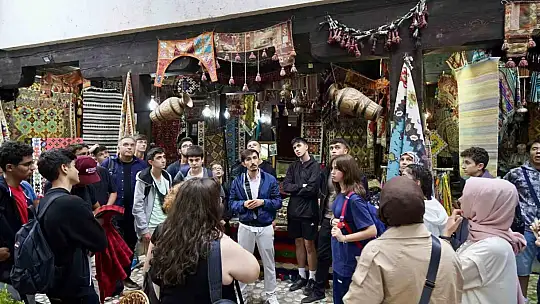 Büyükşehir ile başarılı öğrenciler Bosna-Hersek'te