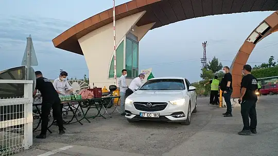 Büyükşehir'in arabalı sinema günlerine yoğun ilgi