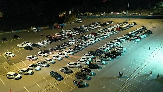 Büyükşehir'in arabalı sinema günlerine yoğun ilgi