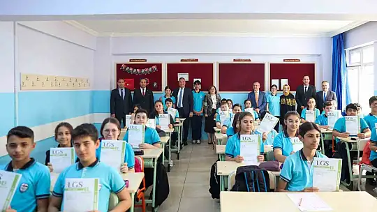 Büyükşehir LGS ve YKS'ye girecek öğrencilere deneme sınavları düzenliyor
