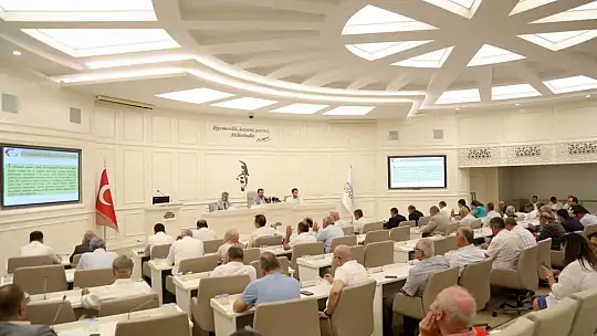 Büyükşehir Meclisi'nde projeler ve destekler konuşuldu