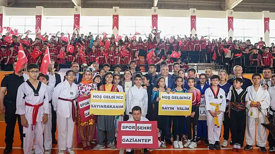 Büyükşehir okullara malzeme desteğini sürdürüyor