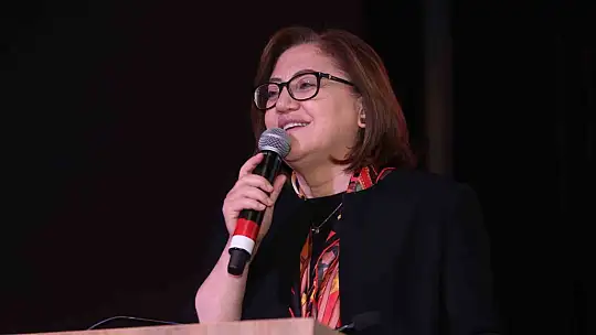 Büyükşehir, sanat ve spor yarışmalarında derece alan öğrencilere bisiklet hediye etti