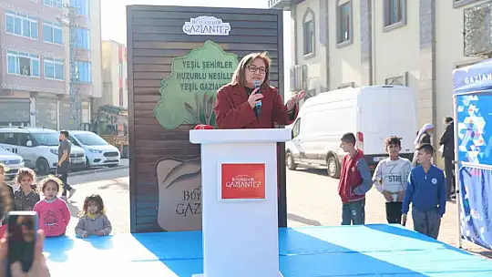 Büyükşehir, Taşlıca Malazgirt Mahallesi'nde ağaç dikimi yaptı