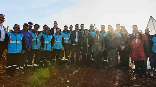 Büyükşehir, yeşil şehir için Yamaçtepe'de ağaç dikti