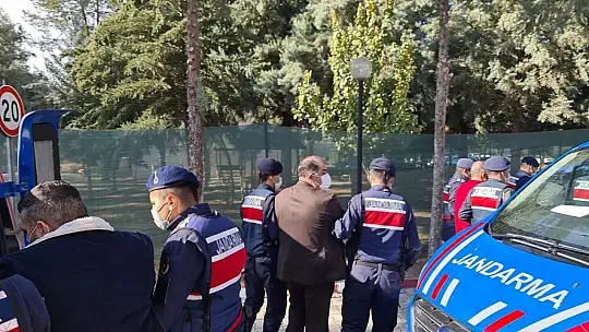 Çamaşır makinası hırsızları yakalandı