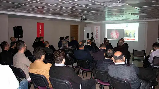 Canlı yayın ile minimal invaziv prostat cerrahisi