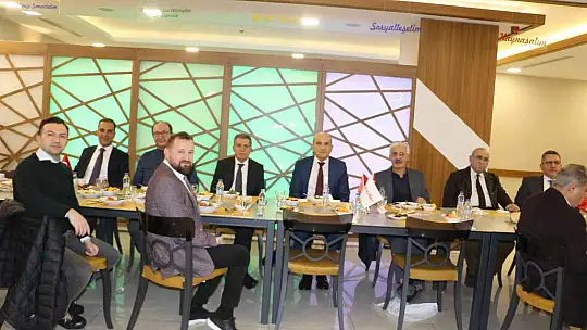 Canlı yayın ile minimal invaziv prostat cerrahisi