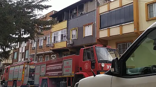 Çatı katında çıkan yangın maddi hasara yol açtı
