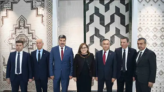 Çeber ve Şahin Gaziantepli halıcılara moral verdiler