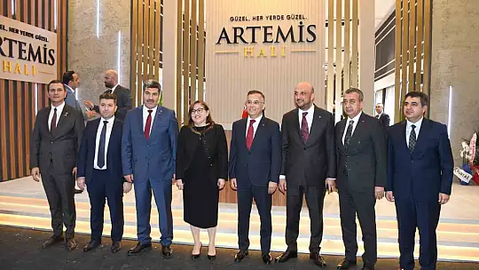 Çeber ve Şahin Gaziantepli halıcılara moral verdiler