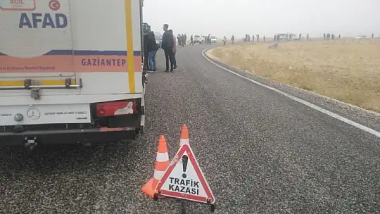 Cenazeye gidenleri taşıyan minibüs devrildi: 2'si ağır 18 yaralı