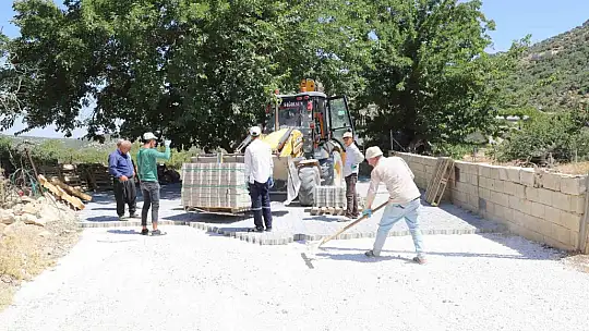 Cerityeniyapan'da, tüm yollar kilitli parke taşıyla döşenecek
