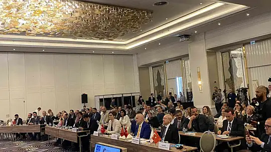 CHP Genel Başkanı Kılıçdaroğlu: 'Avrupa Birliği'ne tam üyeliği hedeflerimiz arasında görüyoruz'