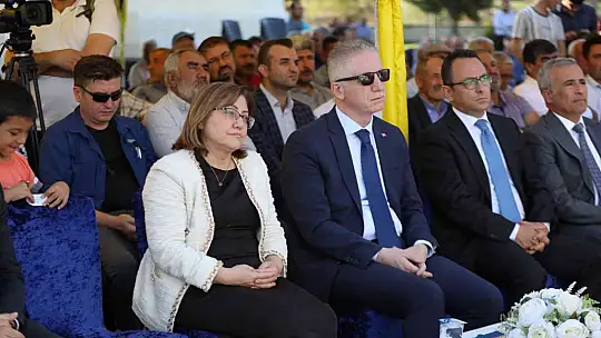 Çiftçilere hasat kasası dağıtıldı