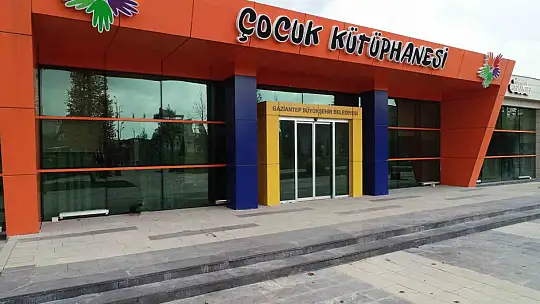 Çocuk Kütüphanesi sayesinde 4 yılda 400 kitap okudu