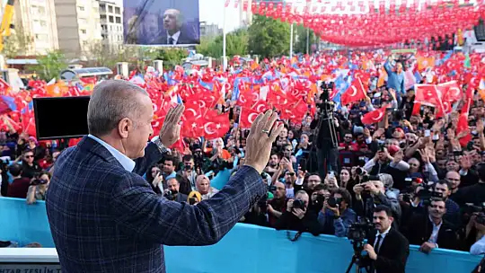 Cumhurbaşkanı Erdoğan: 'Ekonomik sıkıntı ve hayat pahalılığını yine biz çözeceğiz'
