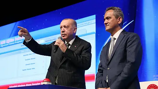 Cumhurbaşkanı Erdoğan: 'Okullarımızı açık tutmakta, çocuklarımıza en iyi eğitim vermekte kararlıyız'