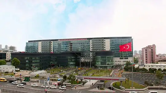 Cumhurbaşkanı Erdoğan: 'Türkiye'yi 3 kıtanın sağlık merkezi yapma hedefimizde kararlıyız'