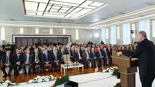 Cumhurbaşkanı Erdoğan'a Gaziantep FK forması