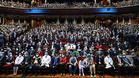 Cumhurbaşkanı Erdoğan'dan sağlık çalışanlarına 5 müjde