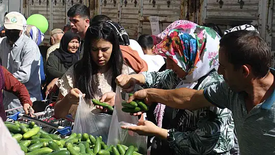 Cumhurbaşkanı Erdoğan'ın 'temel gıda ürünlerinde indirime gidilecek' çağrısına ilk uyan market Ankara'da bir zincir market oldu