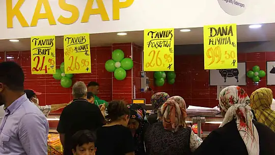 Cumhurbaşkanı Erdoğan'ın 'temel gıda ürünlerinde indirime gidilecek' çağrısına ilk uyan market Ankara'da bir zincir market oldu