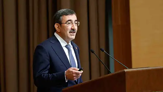 Cumhurbaşkanı Yardımcısı Cevdet Yılmaz, 2024'te yüzde 4, 2025'te yüzde 4,5, 2026'da yüzde 5 büyüme bekliyoruz'