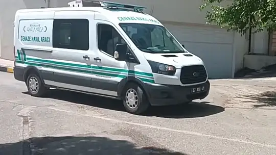 Damdan düşen yaşlı adam hayatını kaybetti